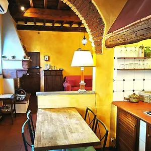 Real Rustic Tuscany Style In Center Appartement